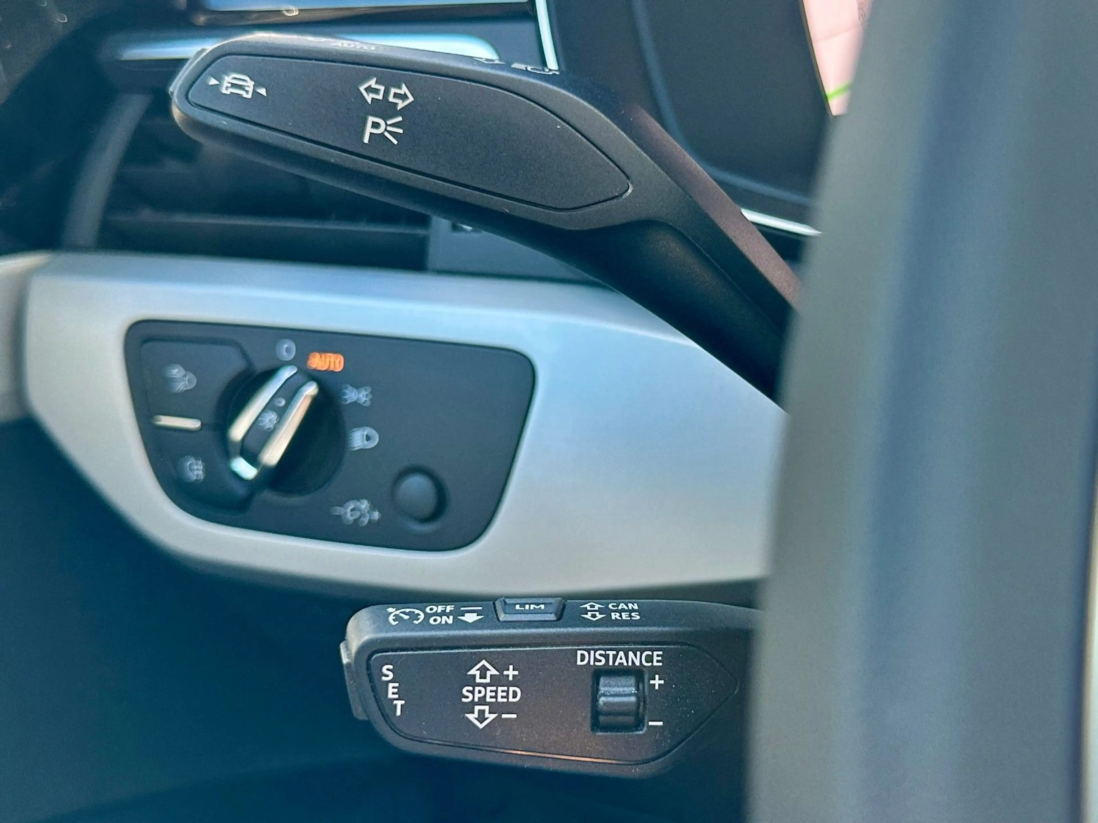 Audi A4 Avant 50TDI q S LINE Comp+ BLACK AHK 360° ACC — photo 15
