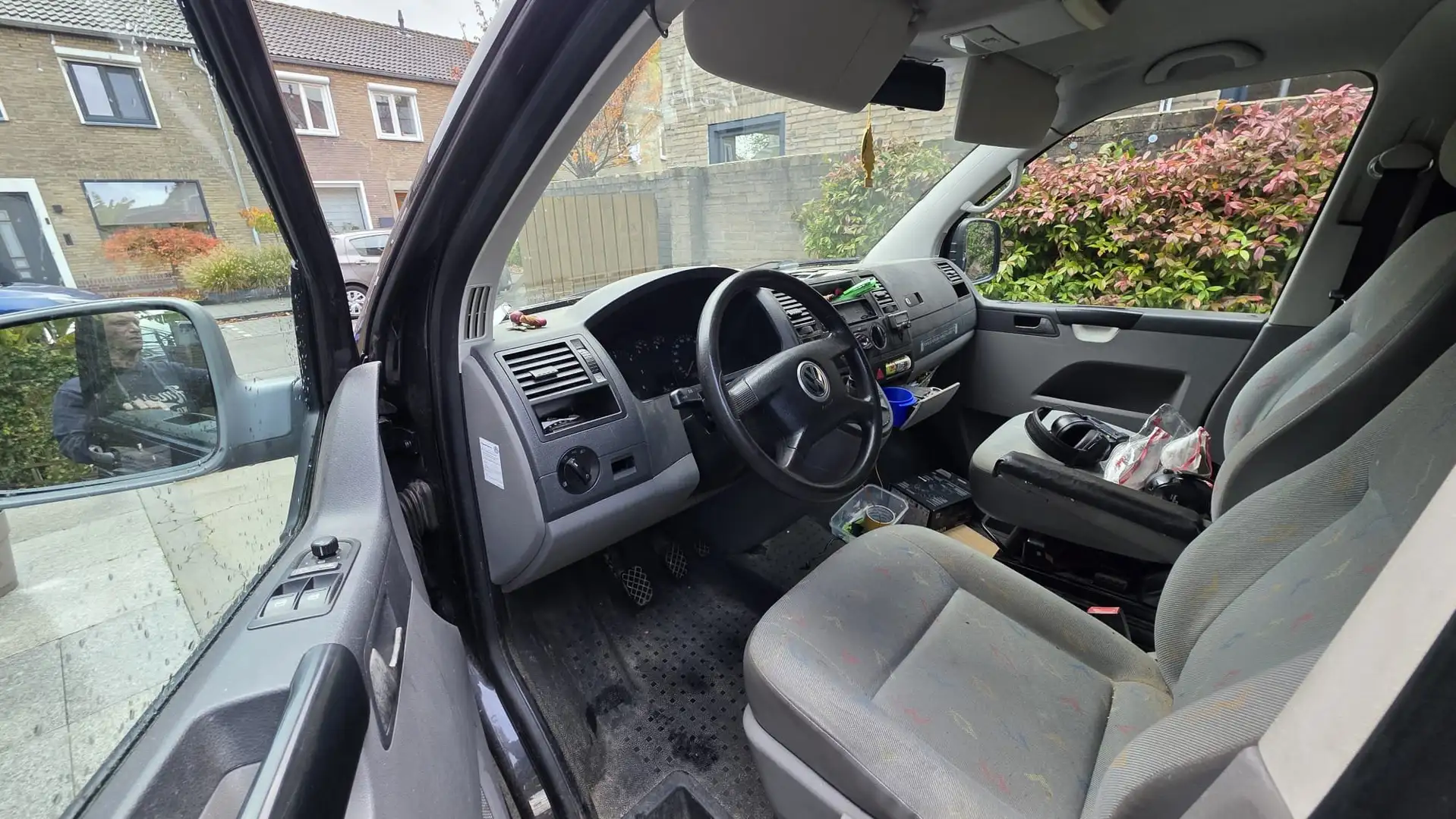 Volkswagen T5 TRANSPORTER BESTEL TDI 77 KW 1.0 crna - 2