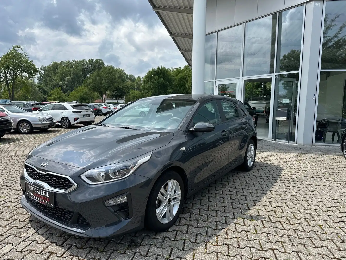 Kia Ceed / cee'd Ceed Edition 7 Grau - 1