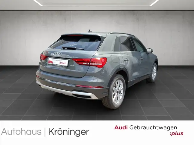 Audi Q3 view 2