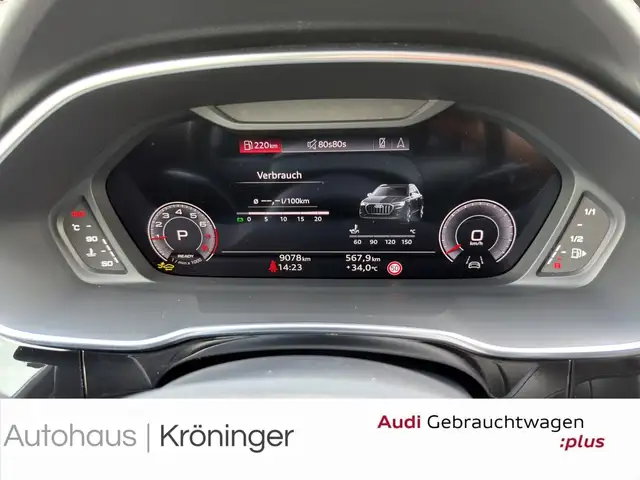 Audi Q3 view 12