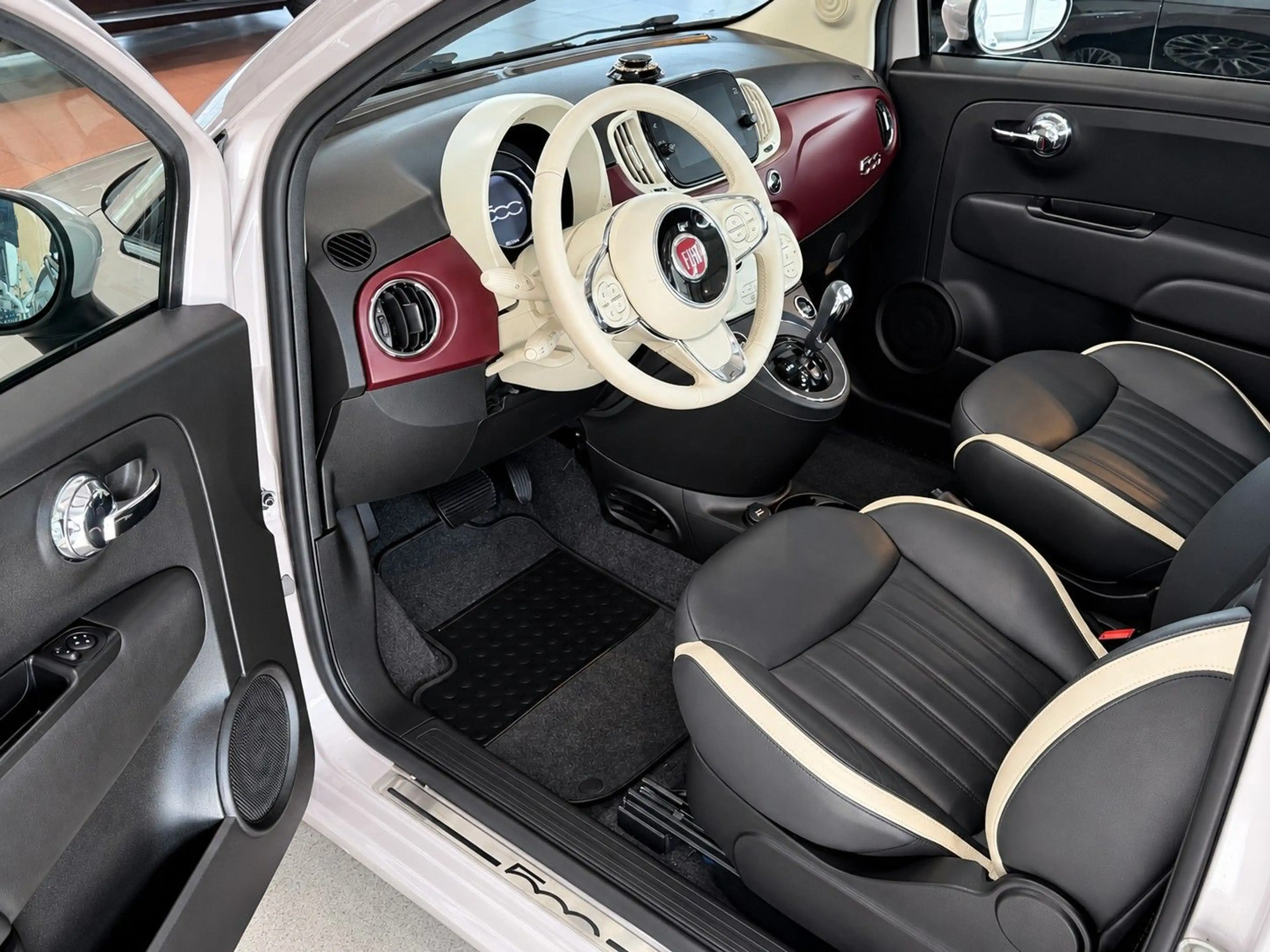 Fiat 500 Star Automatik PANO LEDER CARPLAY TEMPOMAT — photo 2