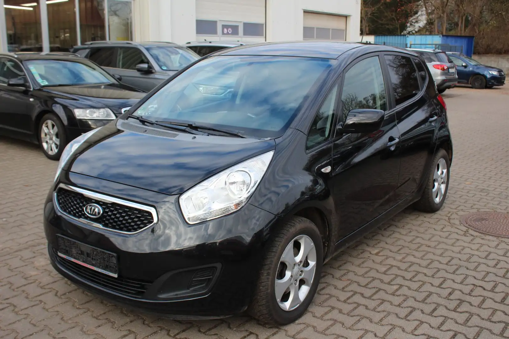Kia Venga 1.4 CVVT Business Line Rood - 1