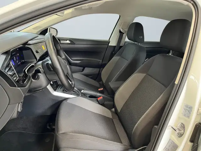 Volkswagen Polo view 7