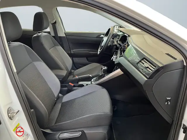 Volkswagen Polo view 10