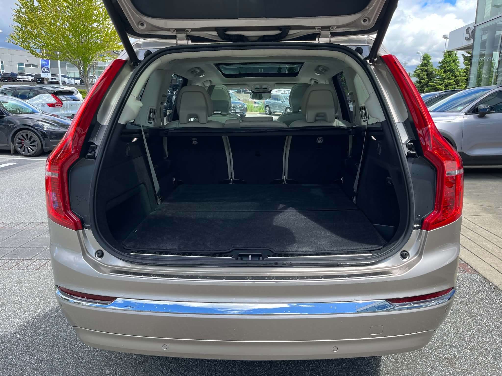2023 Volvo XC90 B6 AWD Ultimate Bright thumb 17