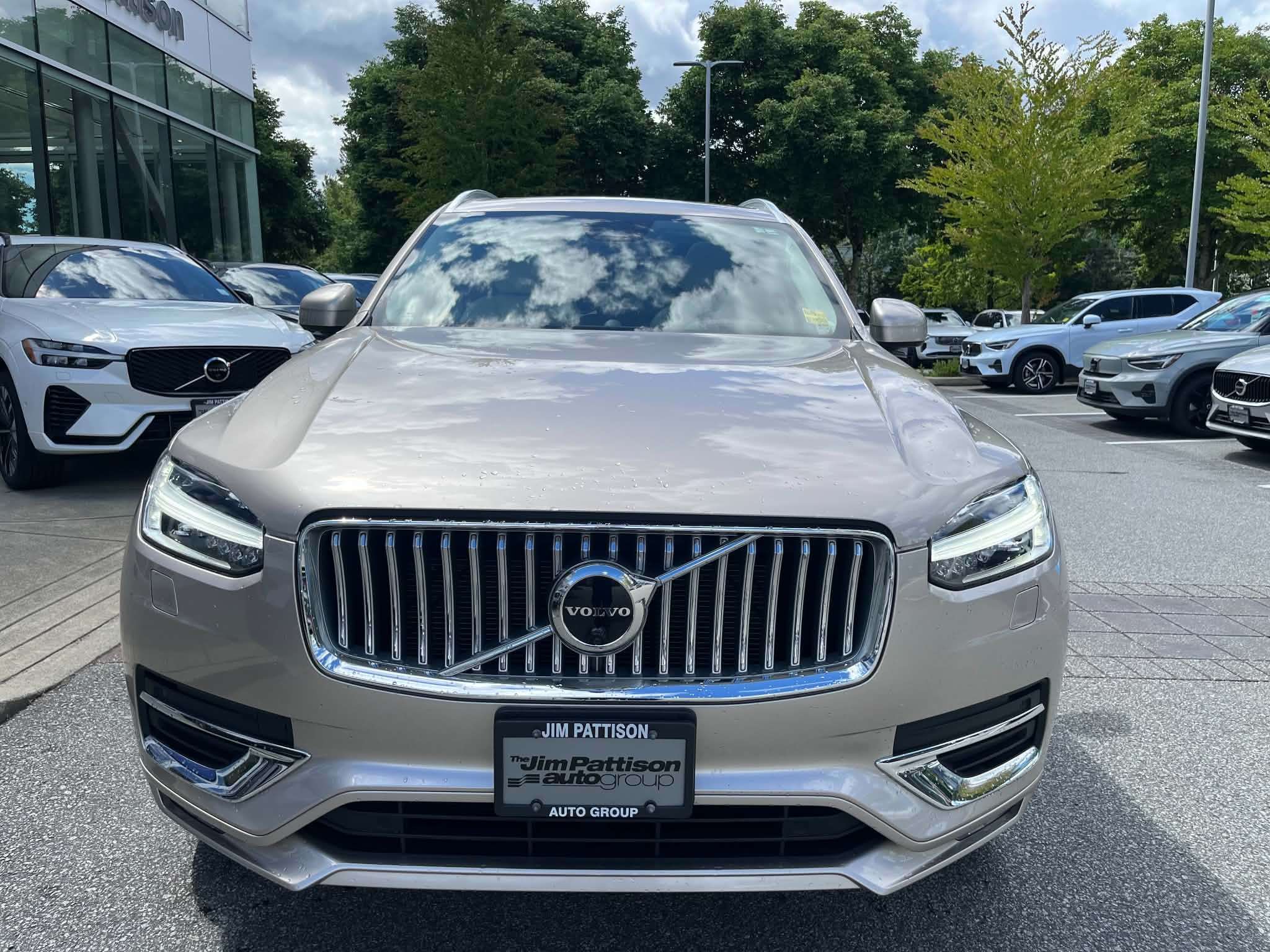 2023 Volvo XC90 B6 AWD Ultimate Bright thumb 8