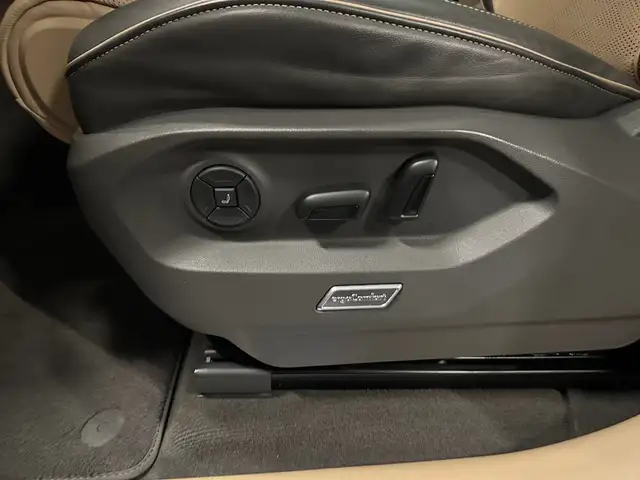 Volkswagen Touareg view 17