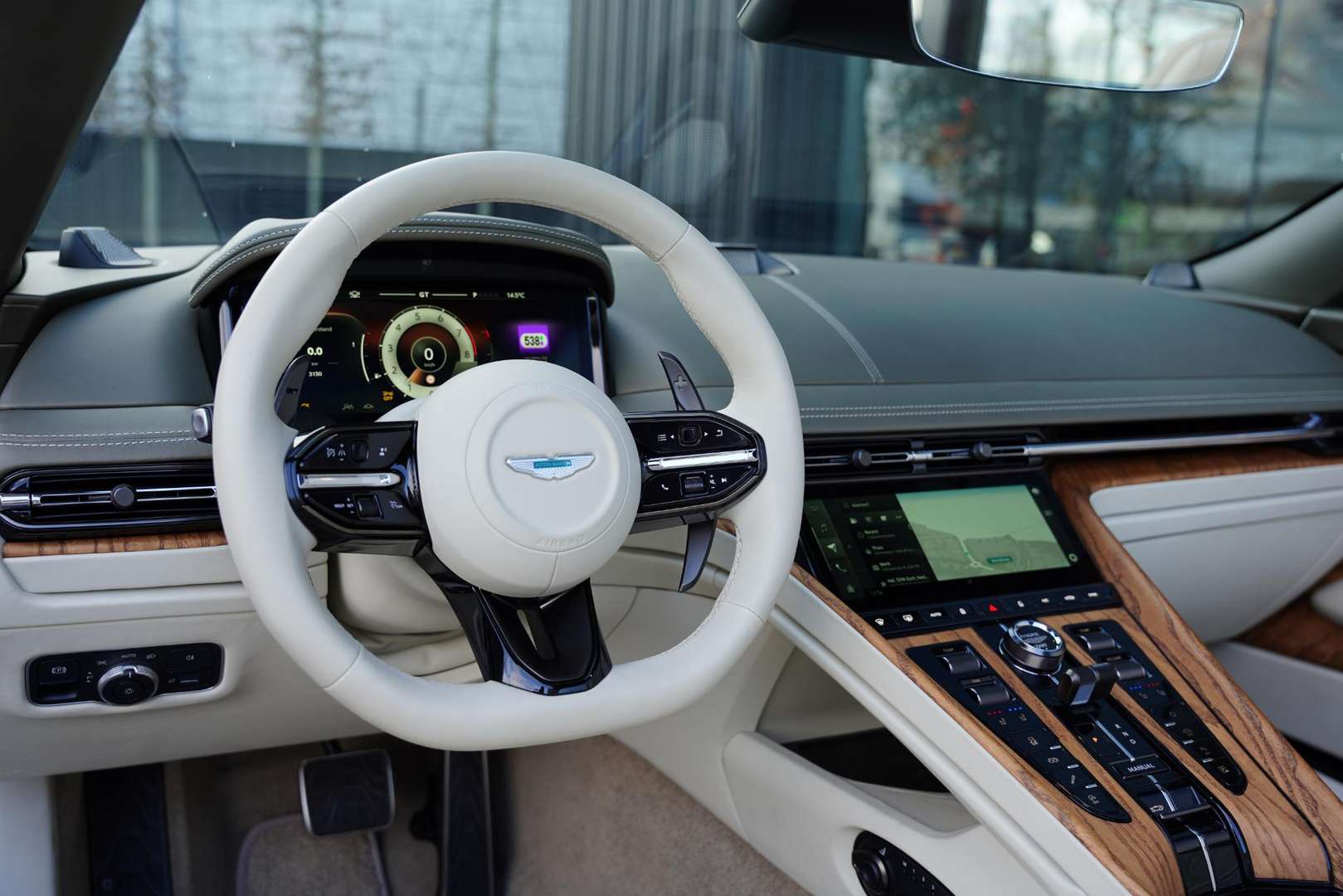 Aston Martin DB12 Volante 4.0 V8 -  - Joinsteer - #5