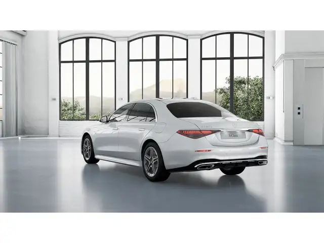 Mercedes-Benz S-Class view 4