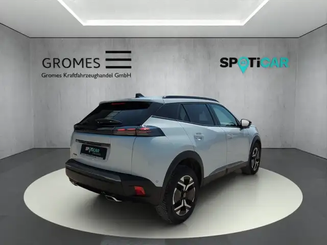 Peugeot 2008 view 3