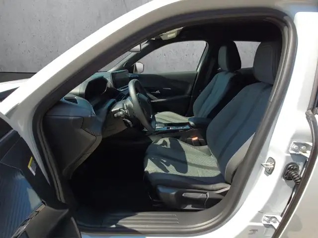 Peugeot 2008 view 9