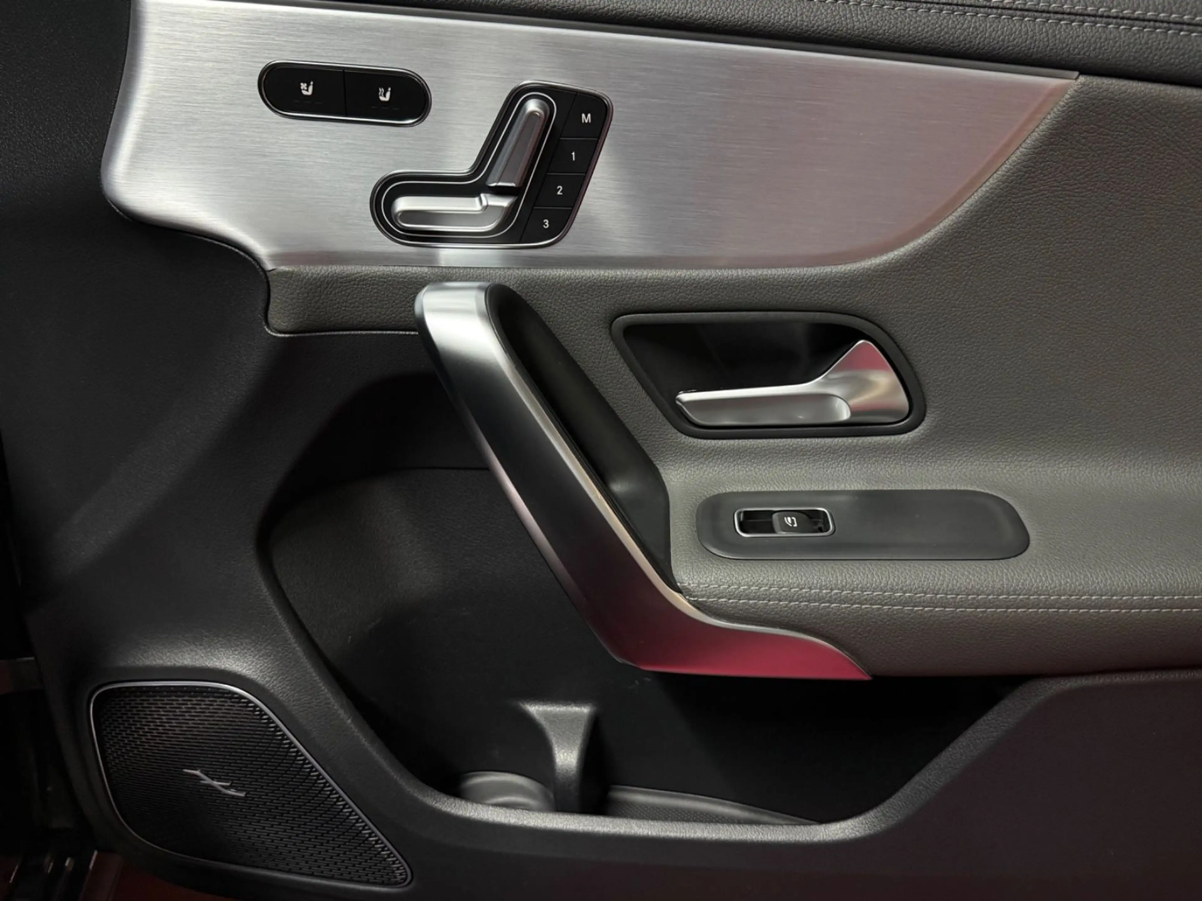 Mercedes-Benz A 45 AMG S 4 Matic Spoiler Panorama*Assist*1H — photo 12