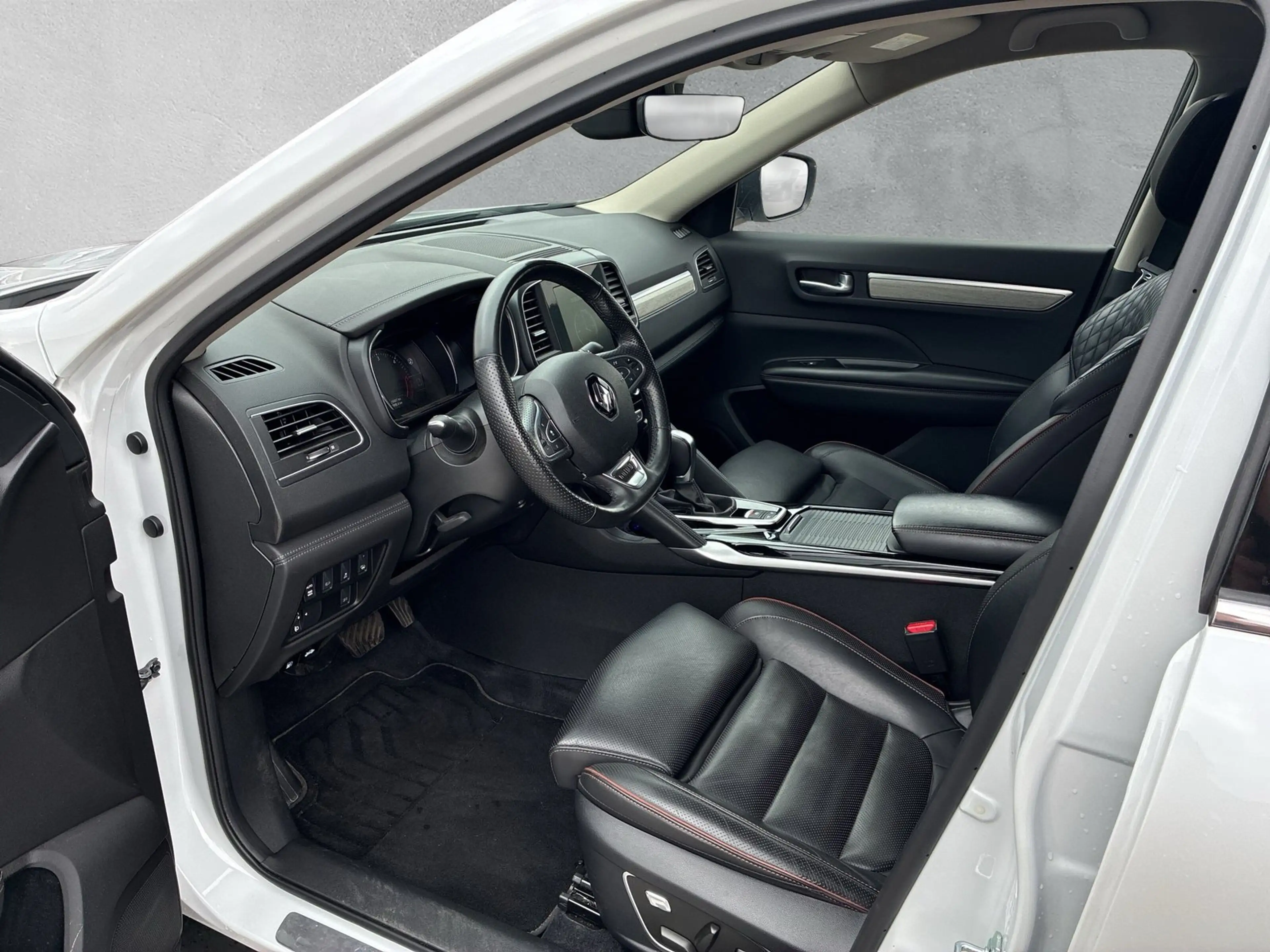Renault Koleos Initiale Paris 4x4 — photo 11