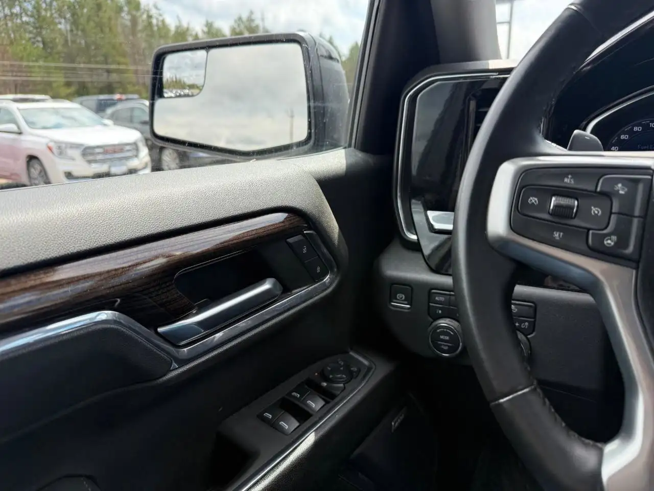 Chevrolet Silverado 1500 снимка Chevrolet Silverado 1500