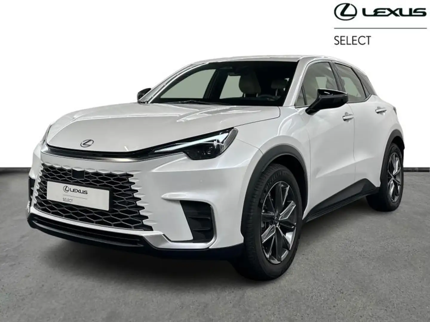 lexus lbx
