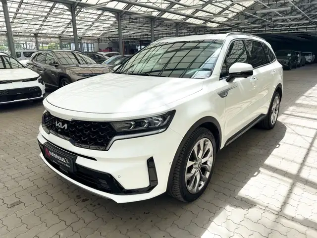 Kia Sorento view 3