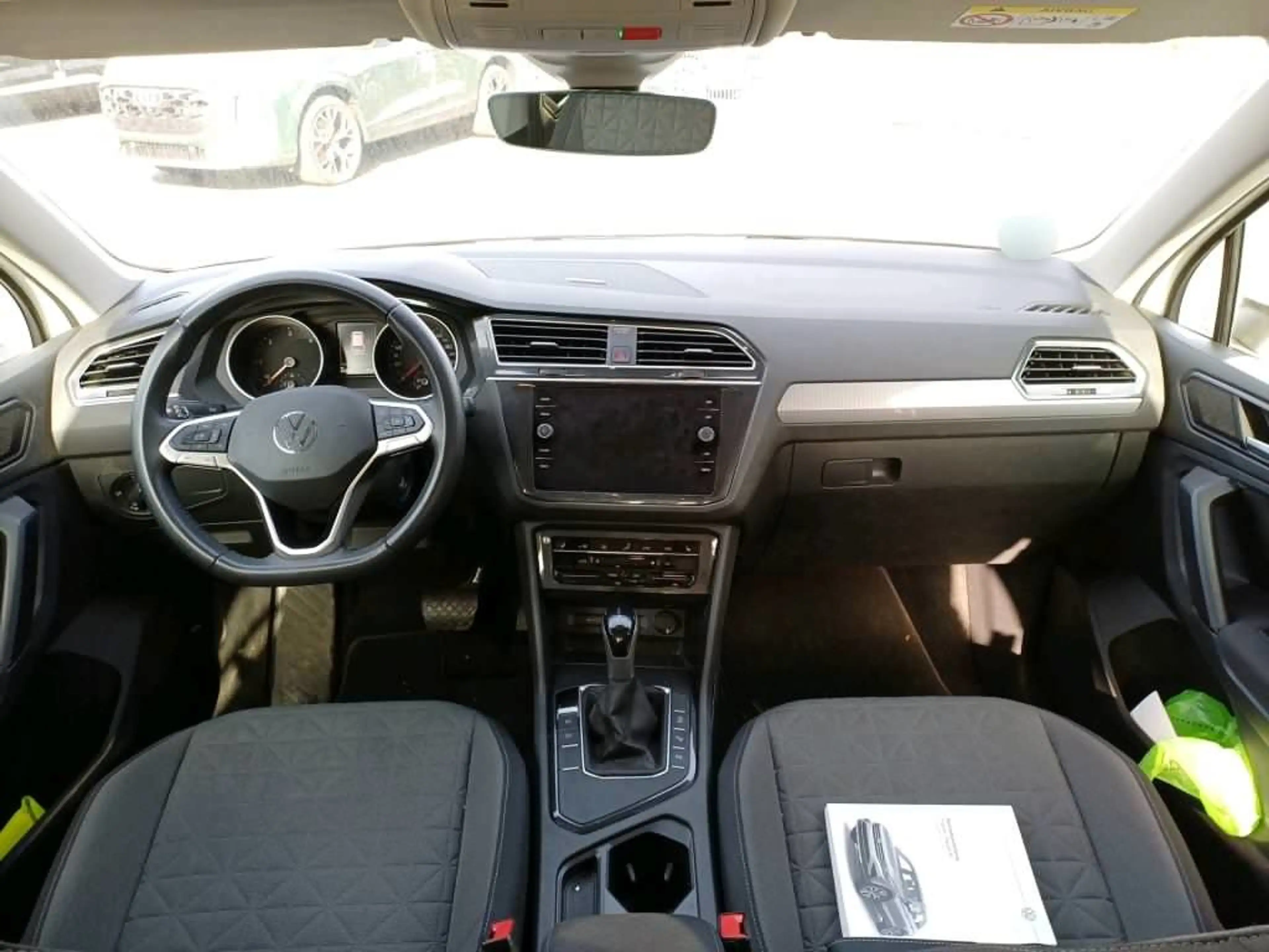 Volkswagen Tiguan Life — photo 6