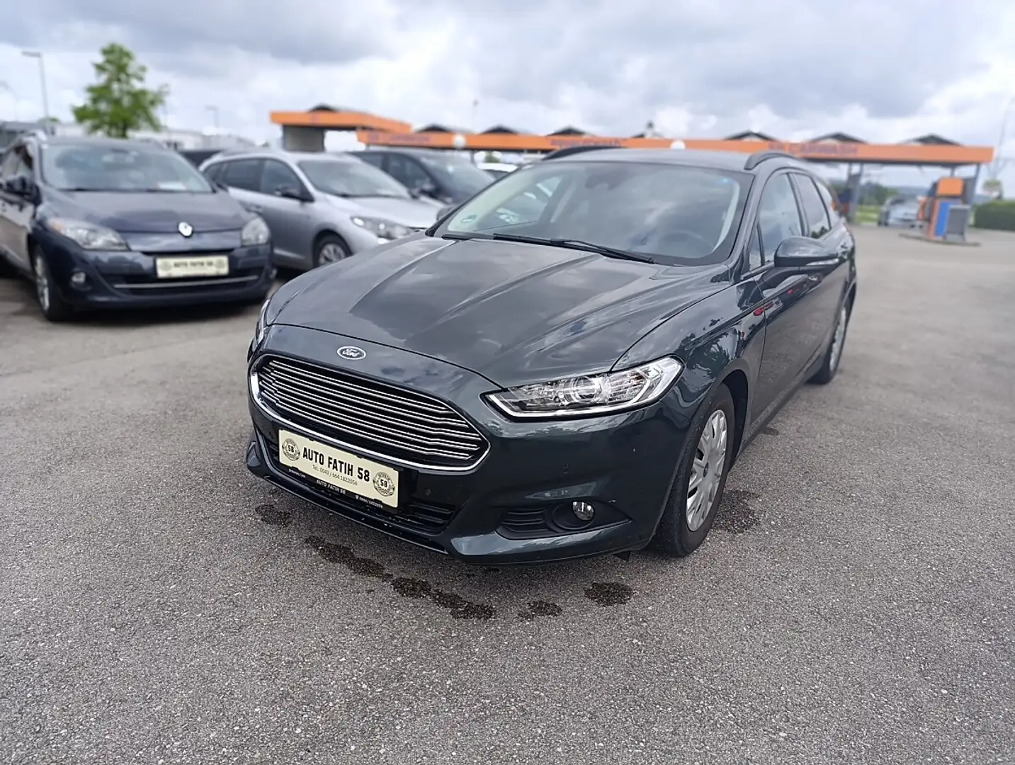 Ford Mondeo Traveller Trend 1,5 TDCi Start/Stop Schwarz - 2