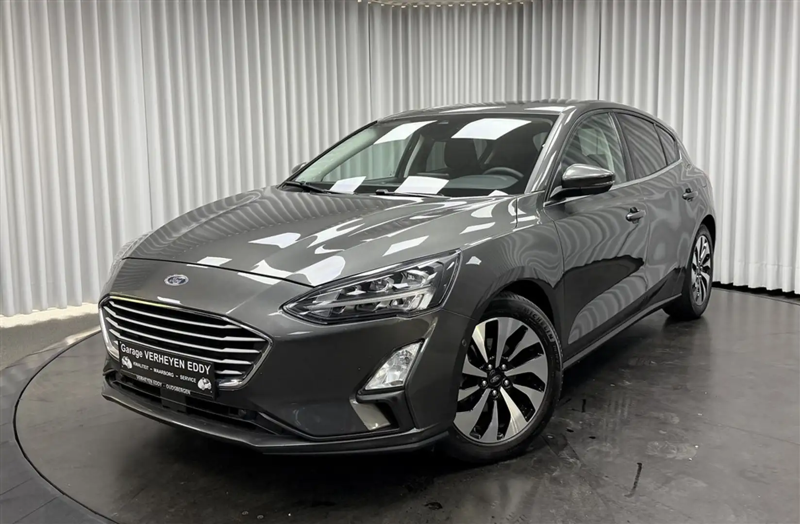 Ford Focus 1.0 Ecoboost / Clima / Pdc+Cam / DAB / App / LED Gris - 1