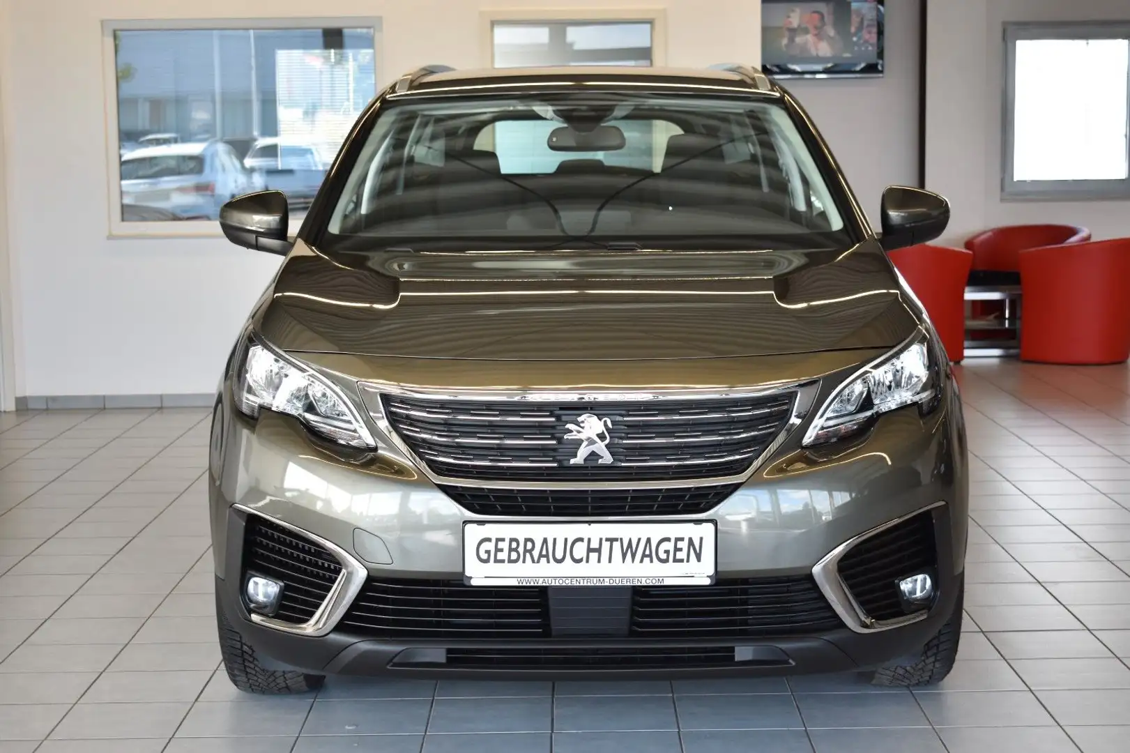 Peugeot 5008 Active AUT. /7-SITZER/NAVI/APPLE CARPLAY Grau - 2