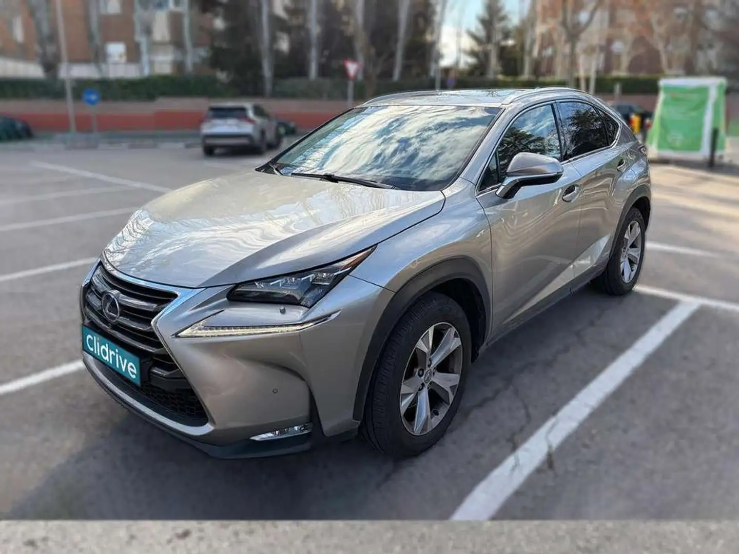 Lexus NX 300h 2.5 Luxury 4WD Beige - 2