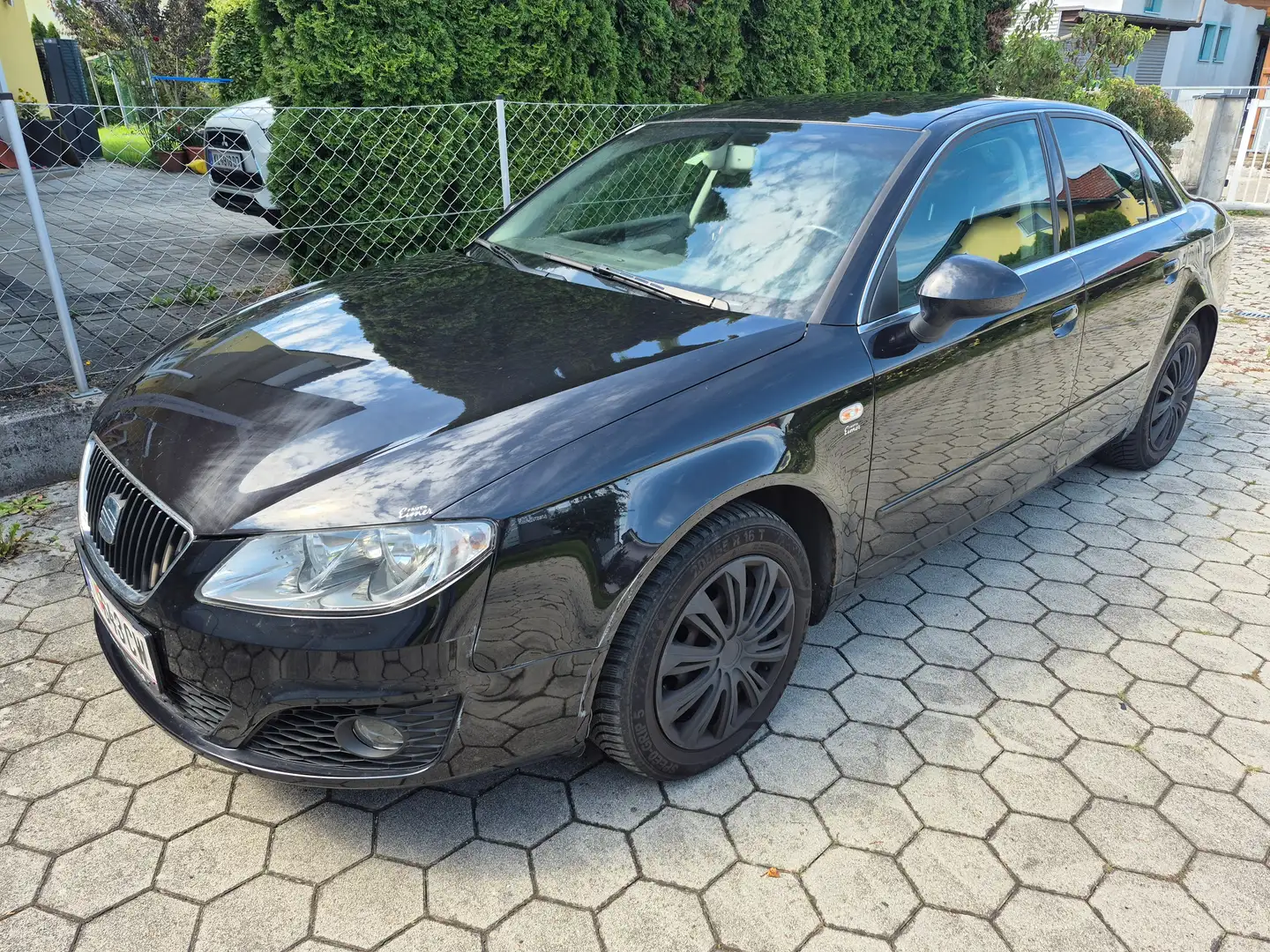 SEAT Exeo Exeo Chili Чорний - 1