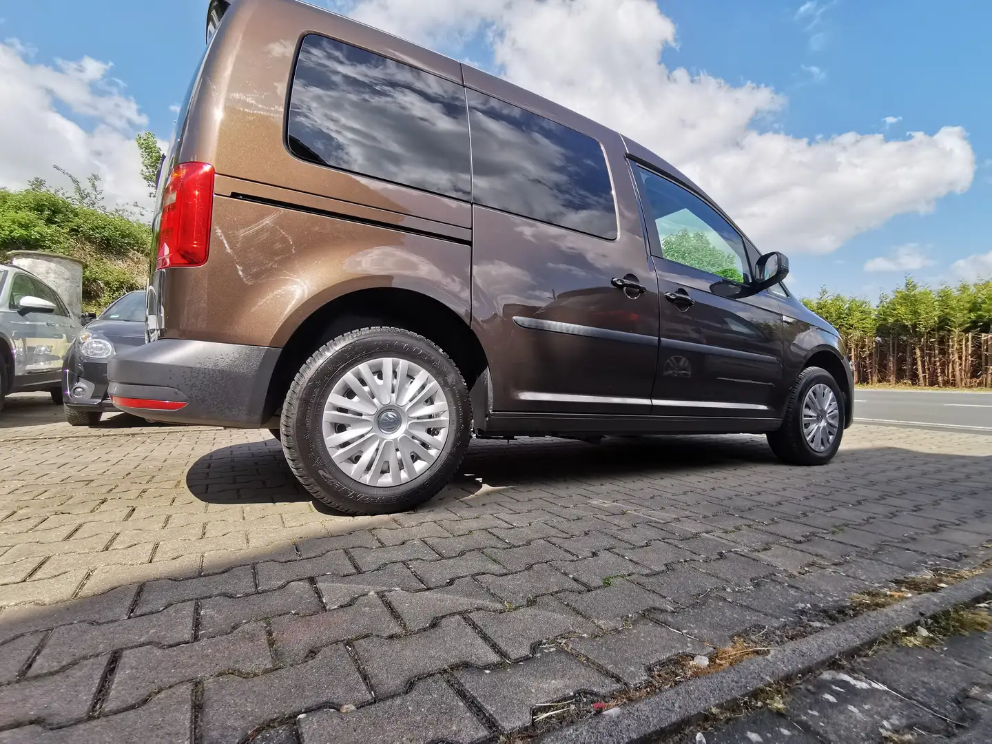 Volkswagen Caddy Trendline BMT/1.Hand/Navi/PDC/Zahnriemen neu/Top/ Marrone - 2
