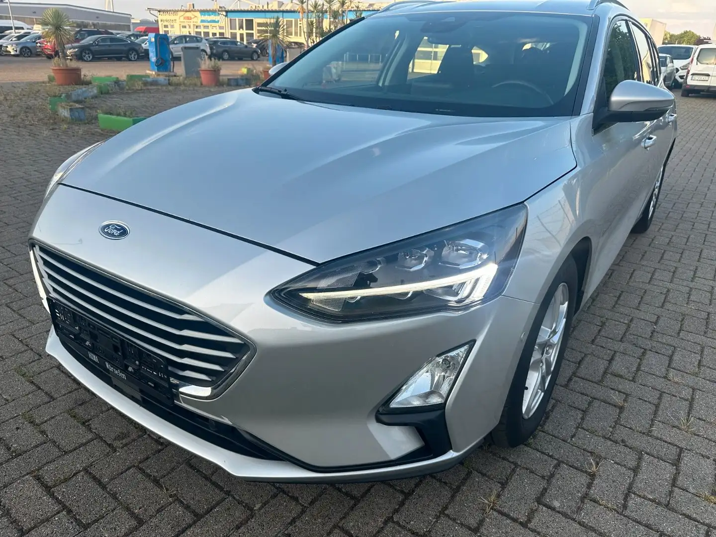 Ford Focus Turnier Cool & Connect * Kamera* Argent - 1