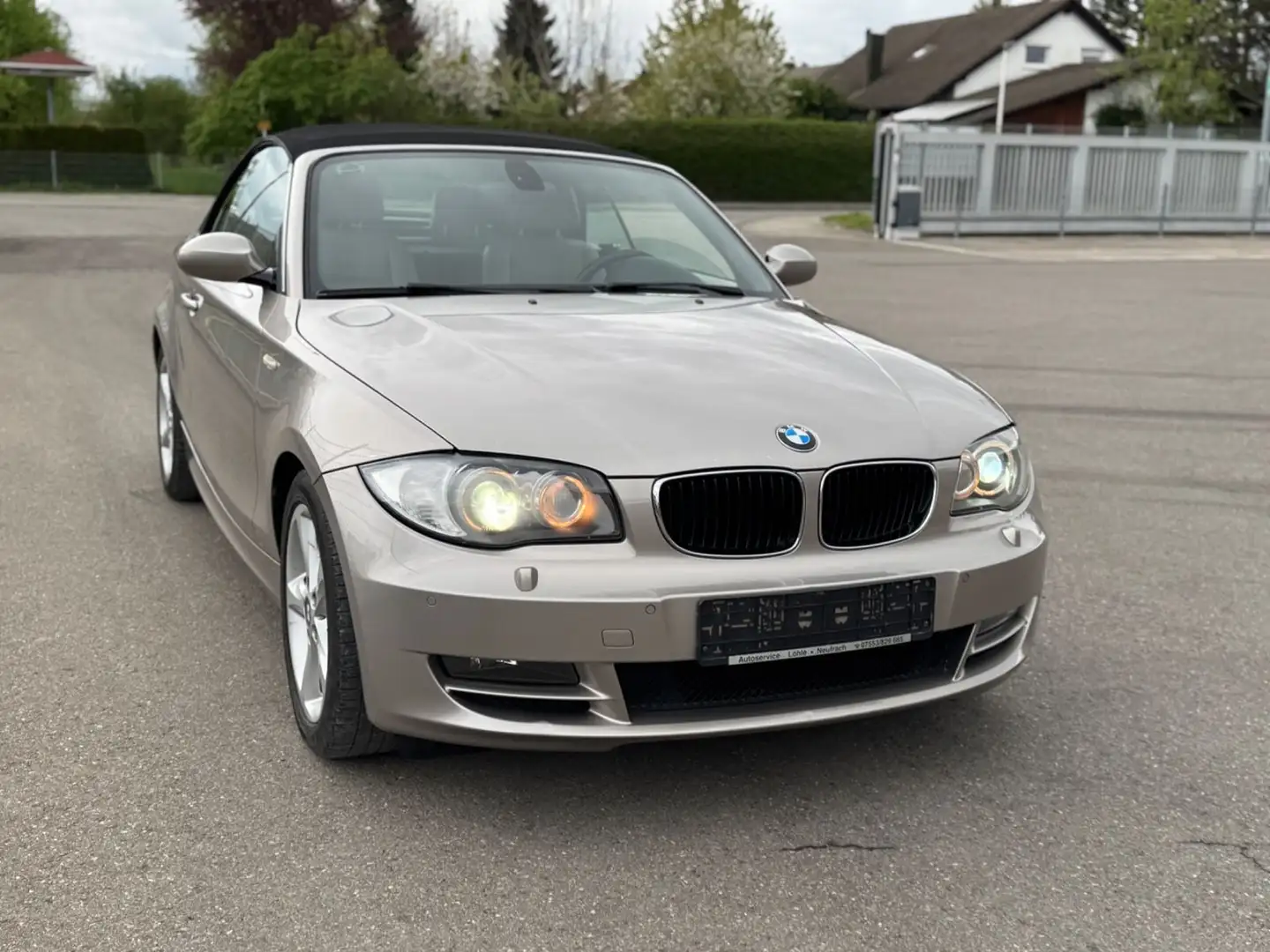 BMW 120 1 Cabrio 120i/Xenon/Leder/Alufelgen/Klimaaut. Silber - 1