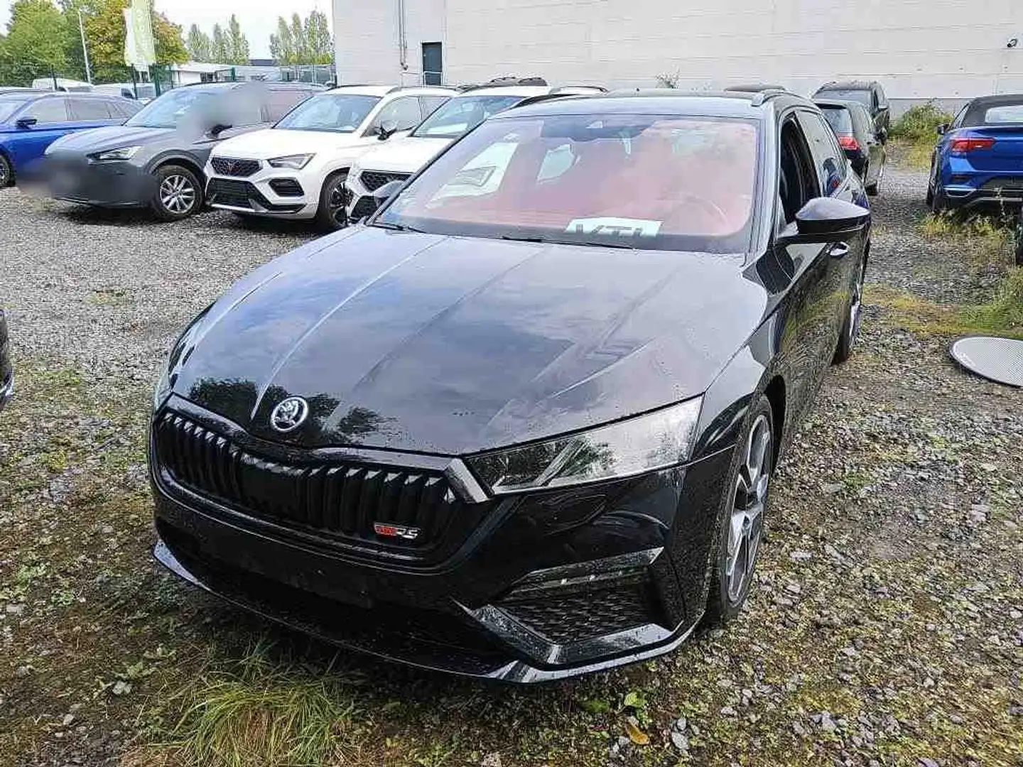 Skoda Octavia Combi 2.0 TDI DSG RS Plus *MATRIX *ACC *HuD *RKAM Schwarz - 2