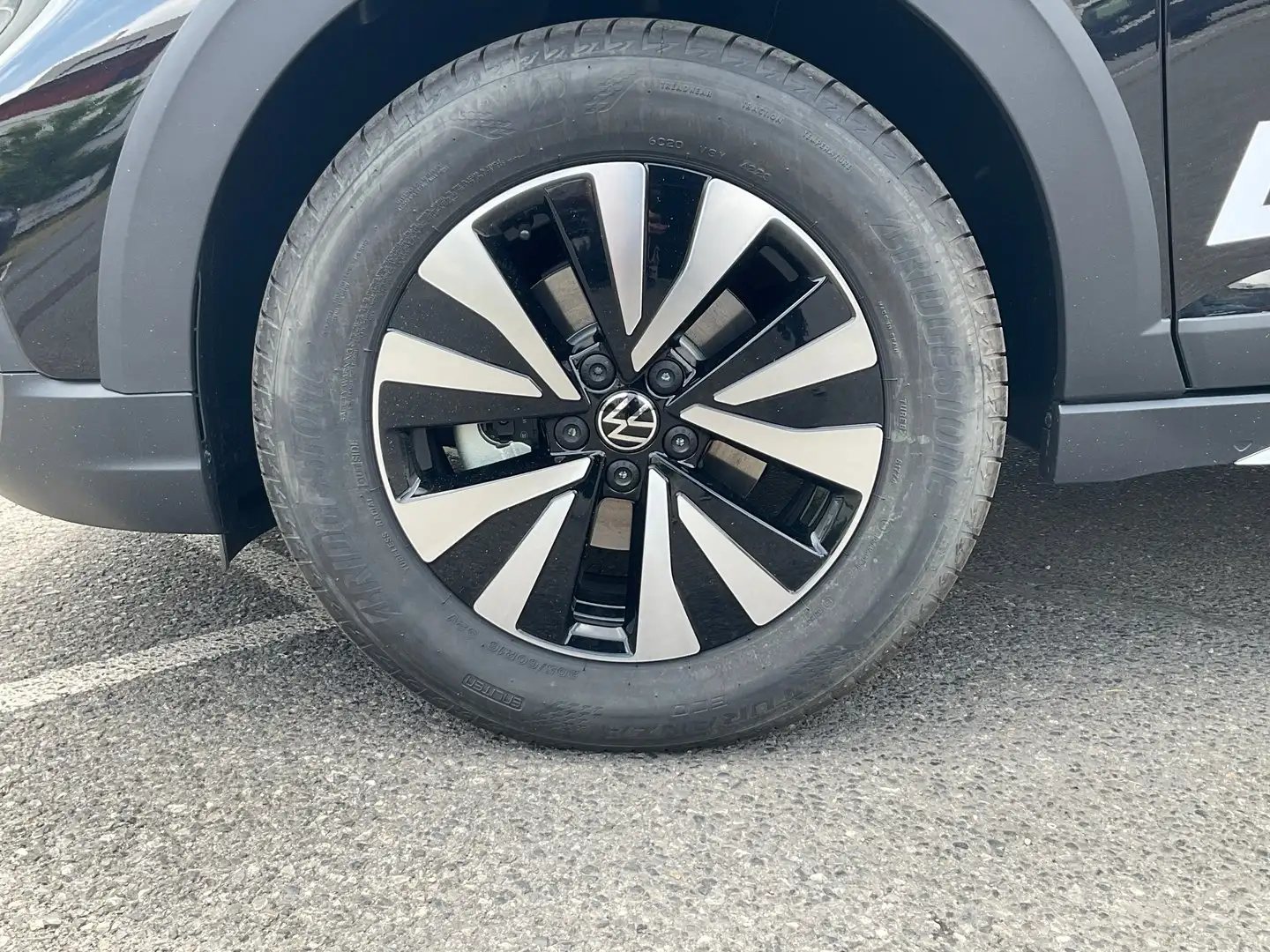 Volkswagen Taigo Life TSI DSG Schwarz - 2