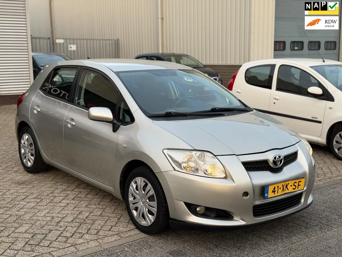 Toyota Auris 1.6-16V Sol Business Automaat Airco | Navi | Cruis Grau - 1