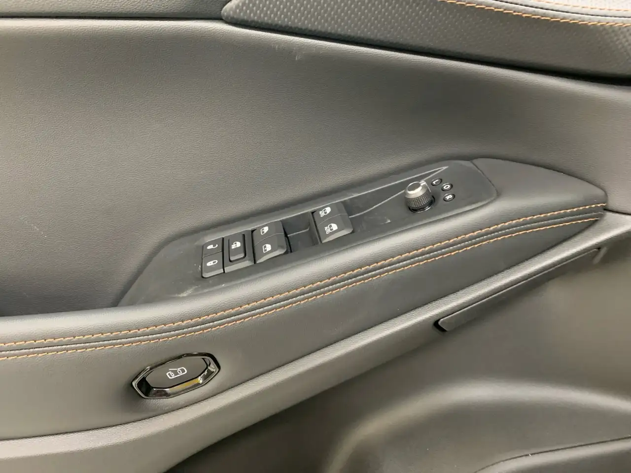 Jeep Cherokee снимка Jeep Cherokee