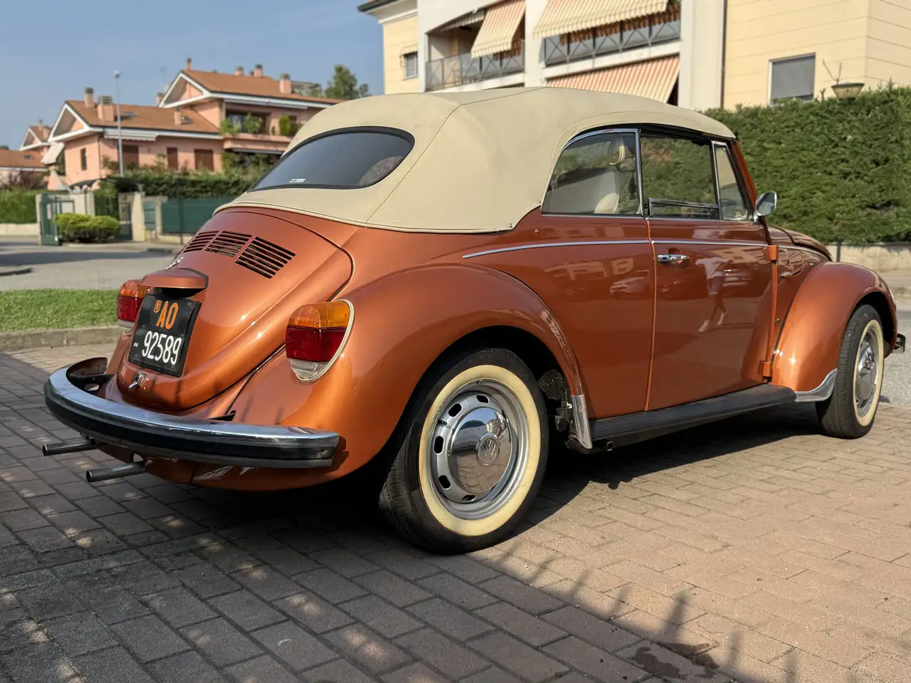 Volkswagen Maggiolino 1303 Cabrio, foto 4