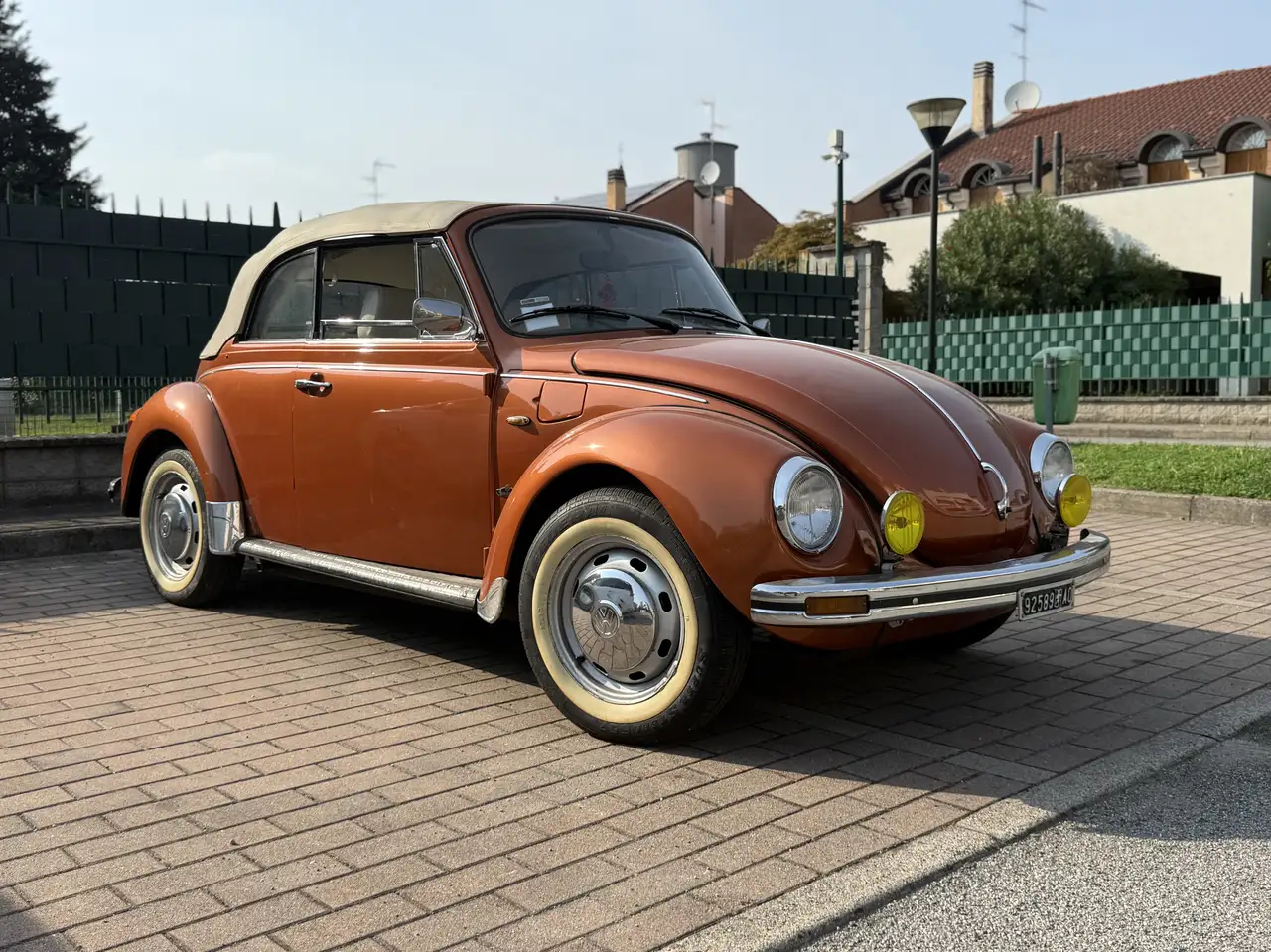 Volkswagen Maggiolino 1303 Cabrio, foto 3