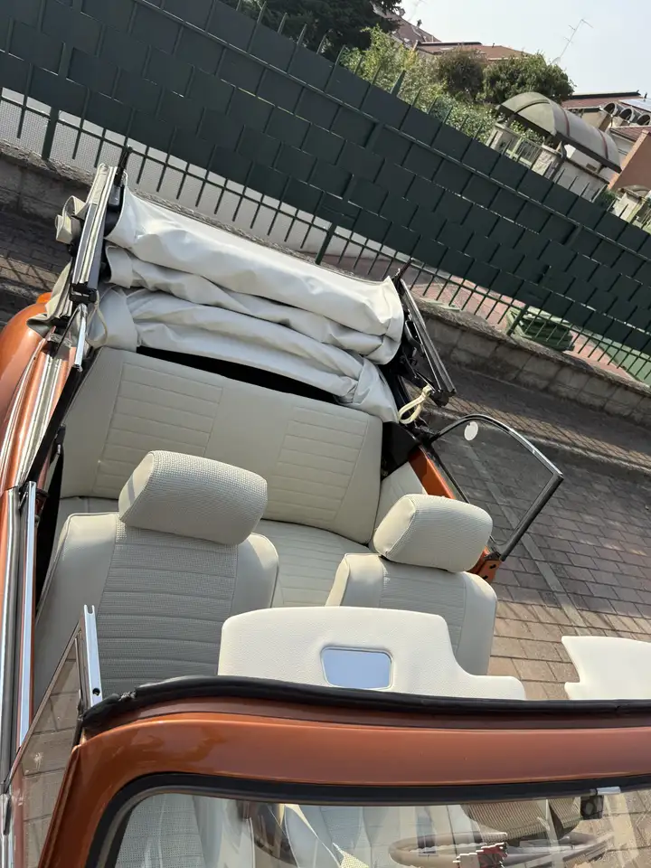 Volkswagen Maggiolino 1303 Cabrio, foto 11