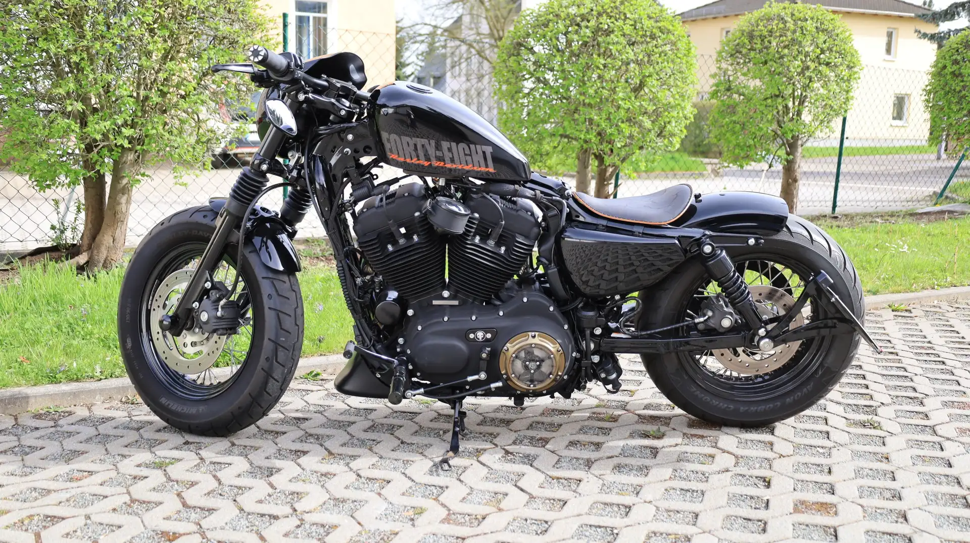 Harley-Davidson Sportster Forty Eight Custom Black - 1