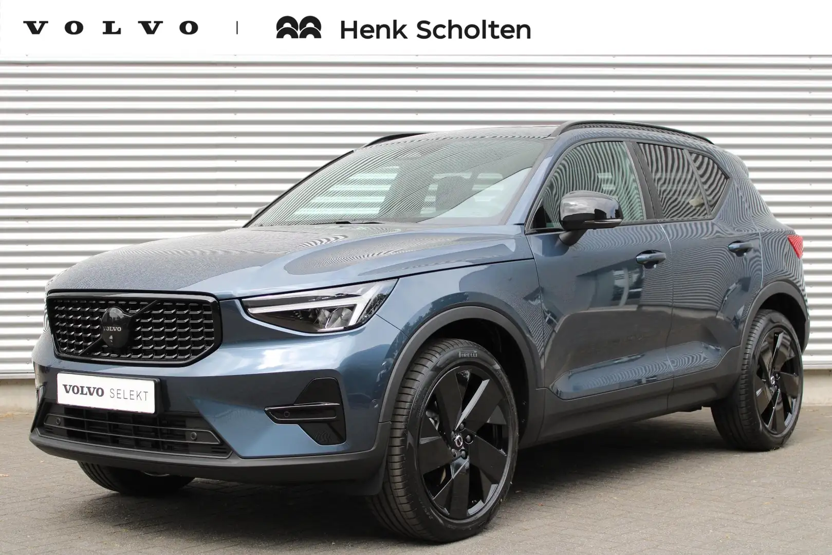 Volvo XC40 2.0 B4 Mild Hybrid Plus Black Edition | Panoramisc Blu/Azzurro - 1