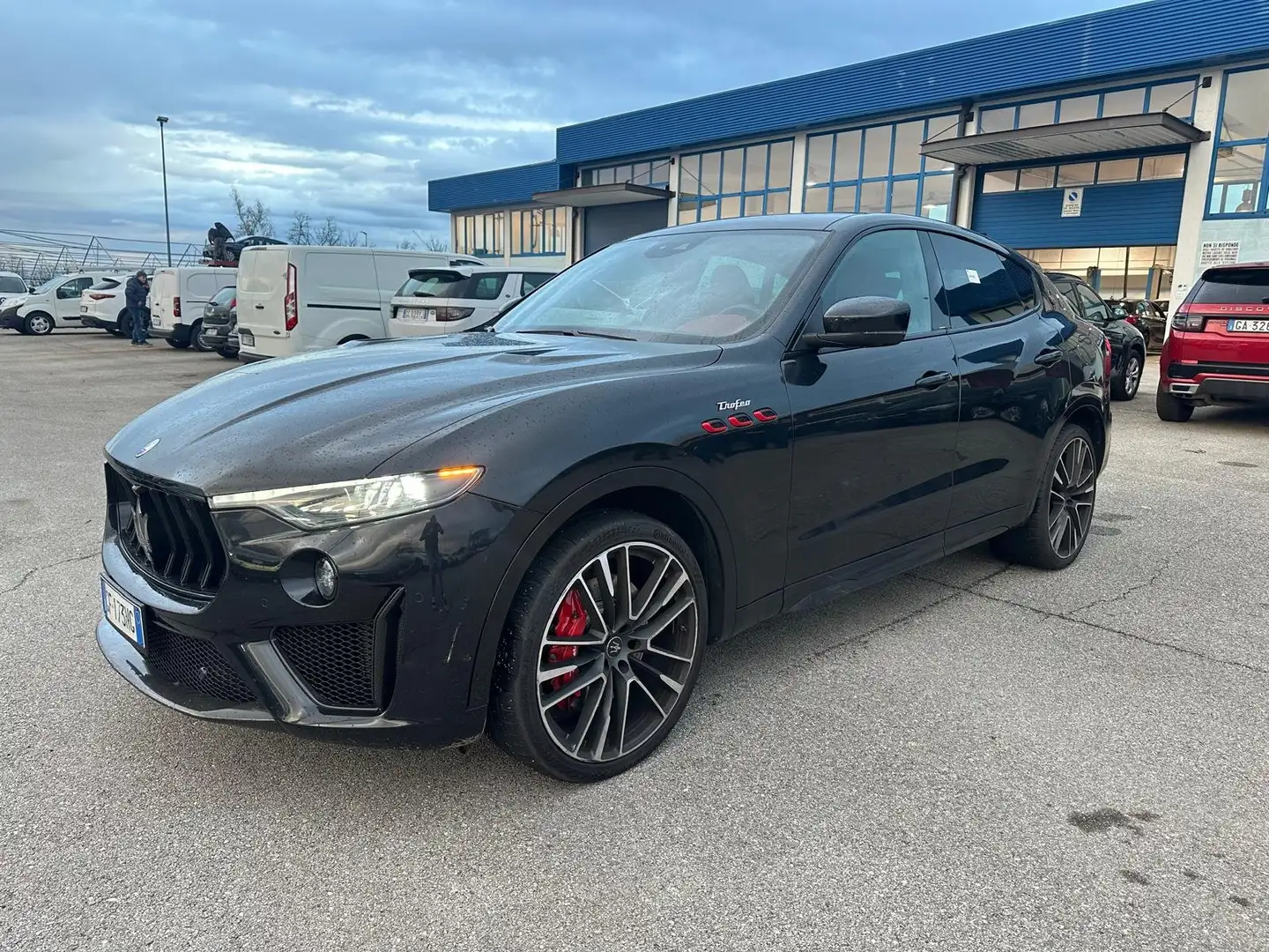 Maserati Levante Levante 3.8 V8 Trofeo 580cv auto - GF173NG Nero - 2