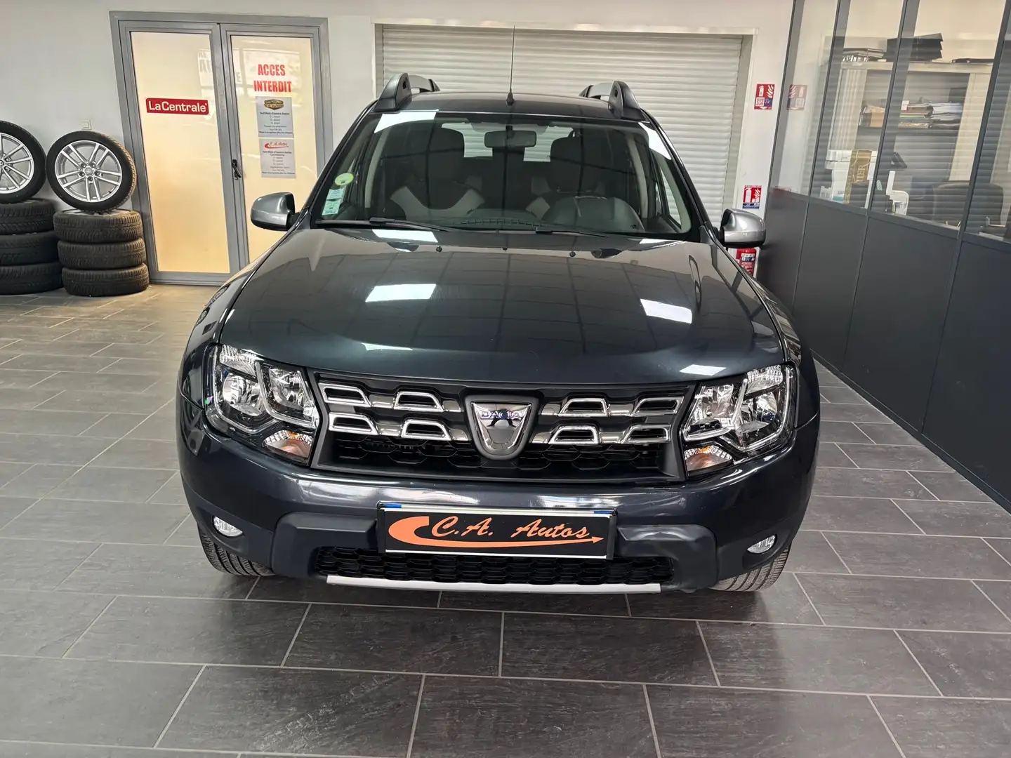 Dacia Duster 1.5 DCI 110CH BLACK TOUCH 4X2 Gris - 2