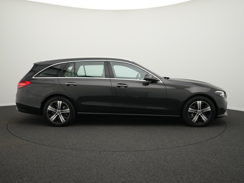 Mercedes-Benz C 300 C 300 e T Avantgarde Digital+Pano+360°+Apple Navi — photo 5