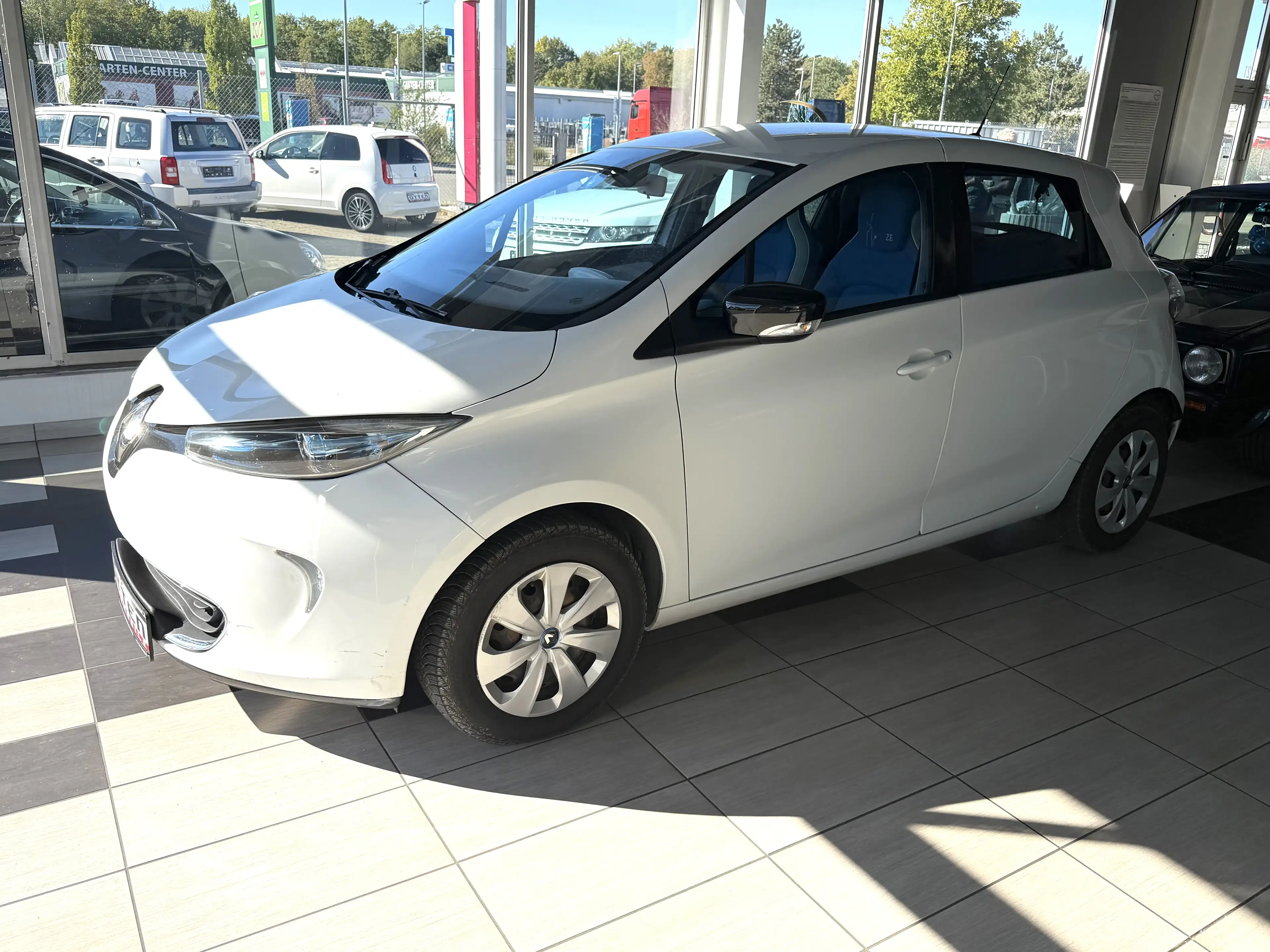 Renault ZOE Life — photo 4