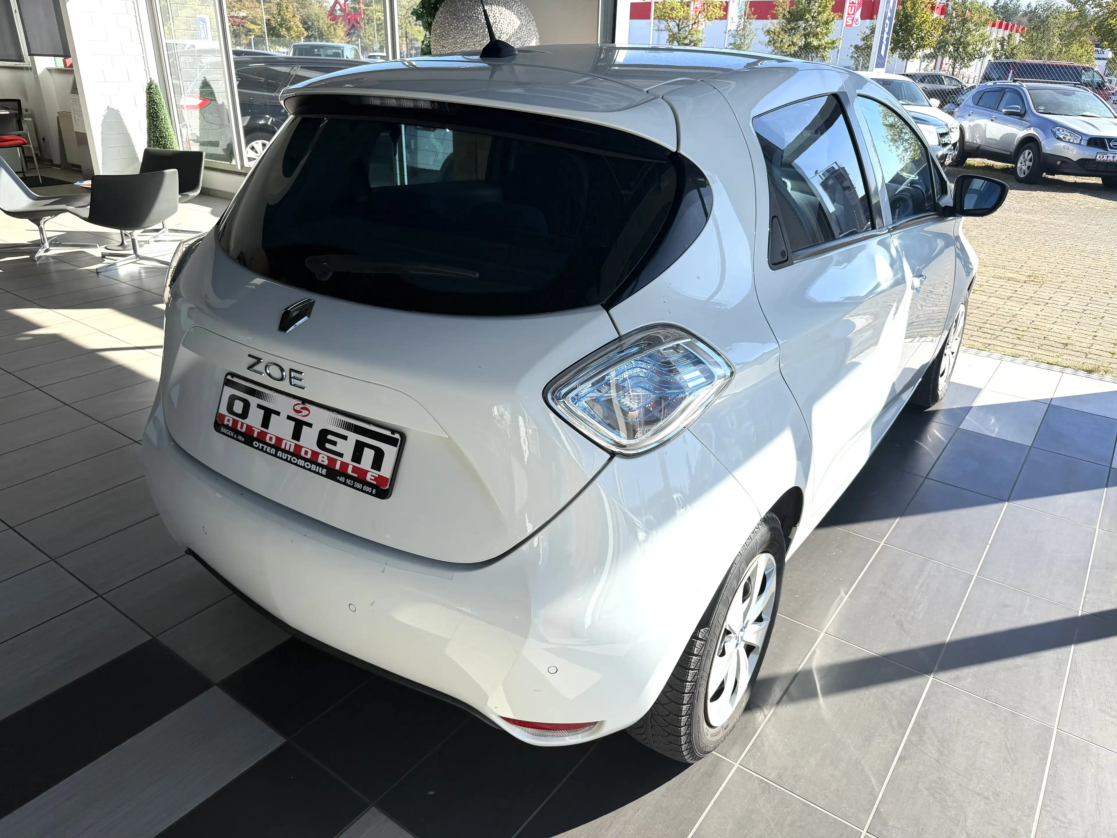 Renault ZOE Life — photo 6