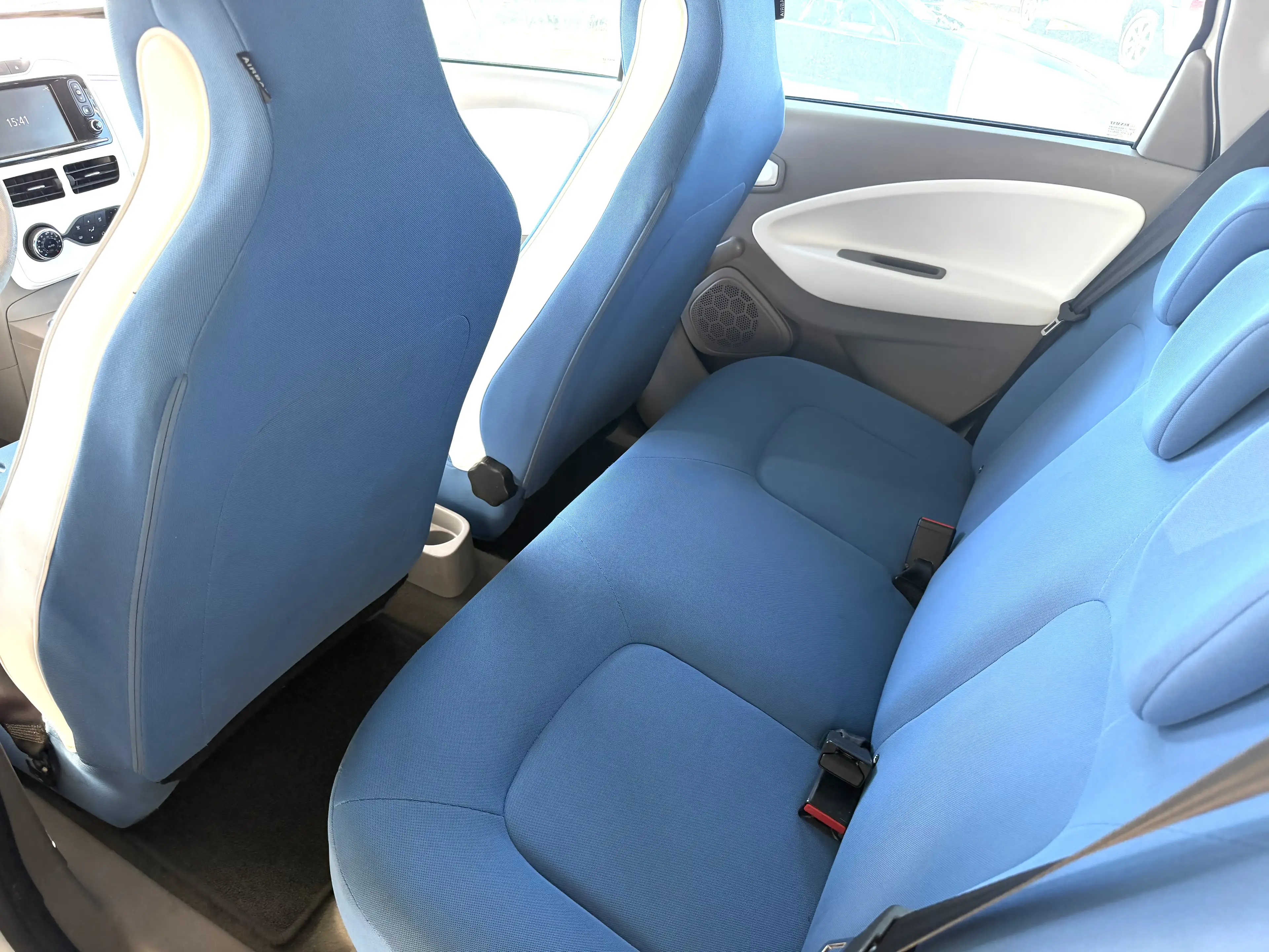 Renault ZOE Life — photo 9