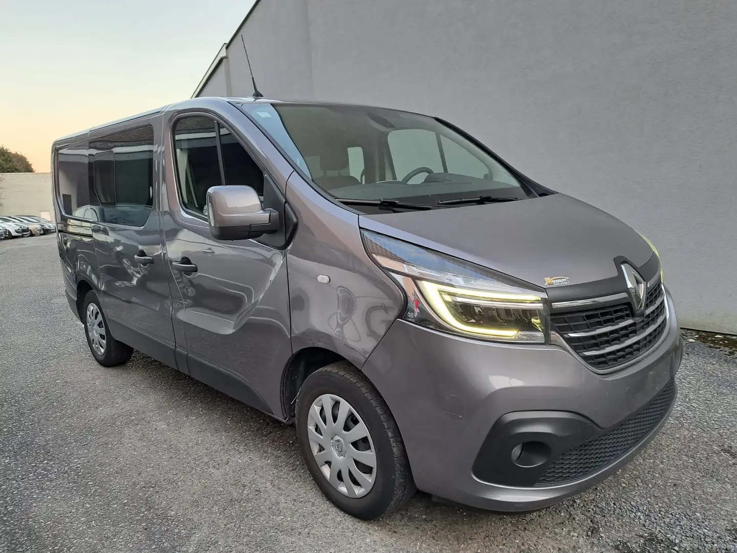 Renault Trafic Trafic Passenger 2.0 Blue dCi 12 MOIS DE GARANTIE Gris - 2
