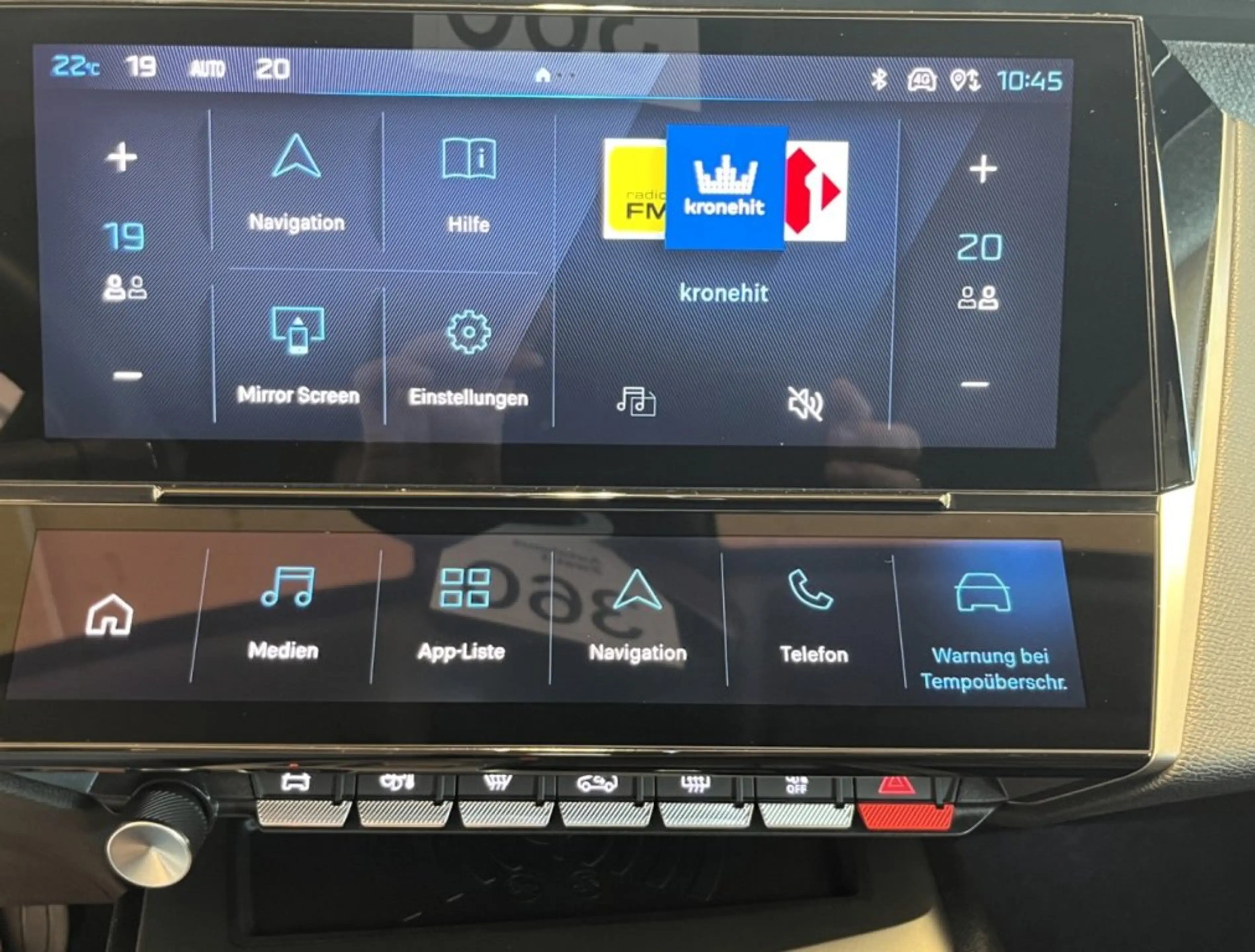 Peugeot 308 SW Allure MHEV 145 e-DCS6 — photo 15