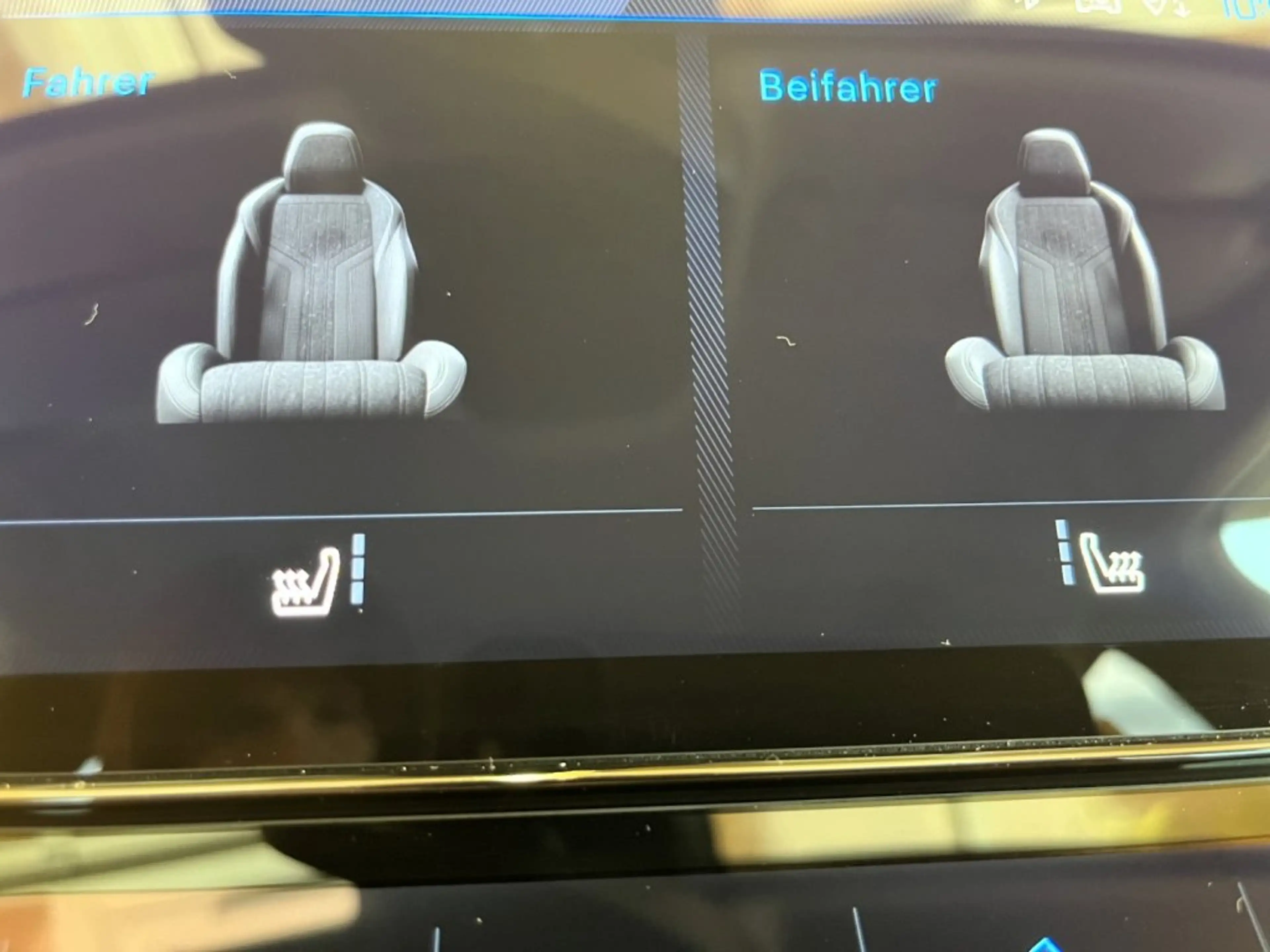 Peugeot 308 SW Allure MHEV 145 e-DCS6 — photo 23
