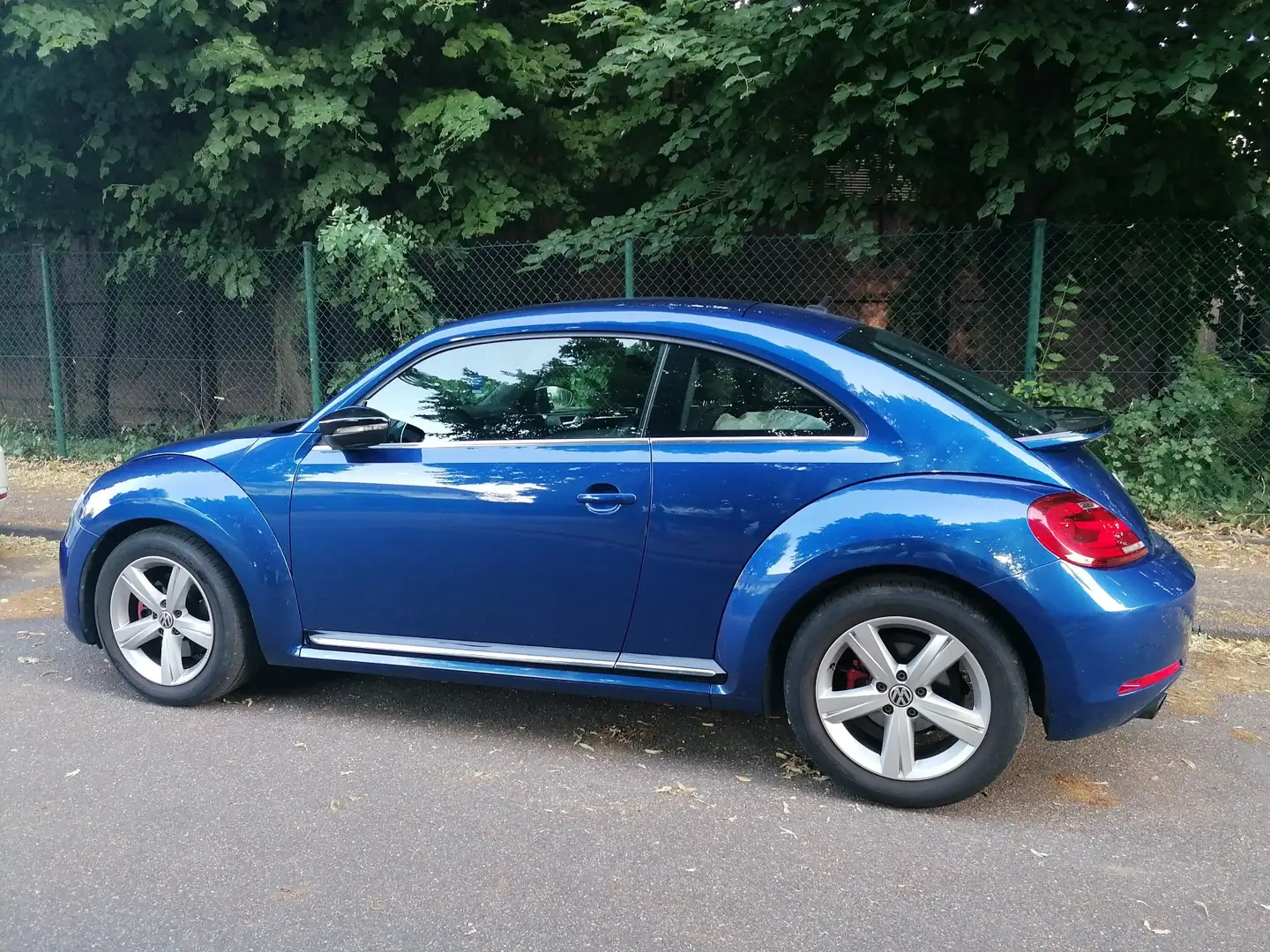 Volkswagen Beetle The 2.0 TSI DSG Sport - 1