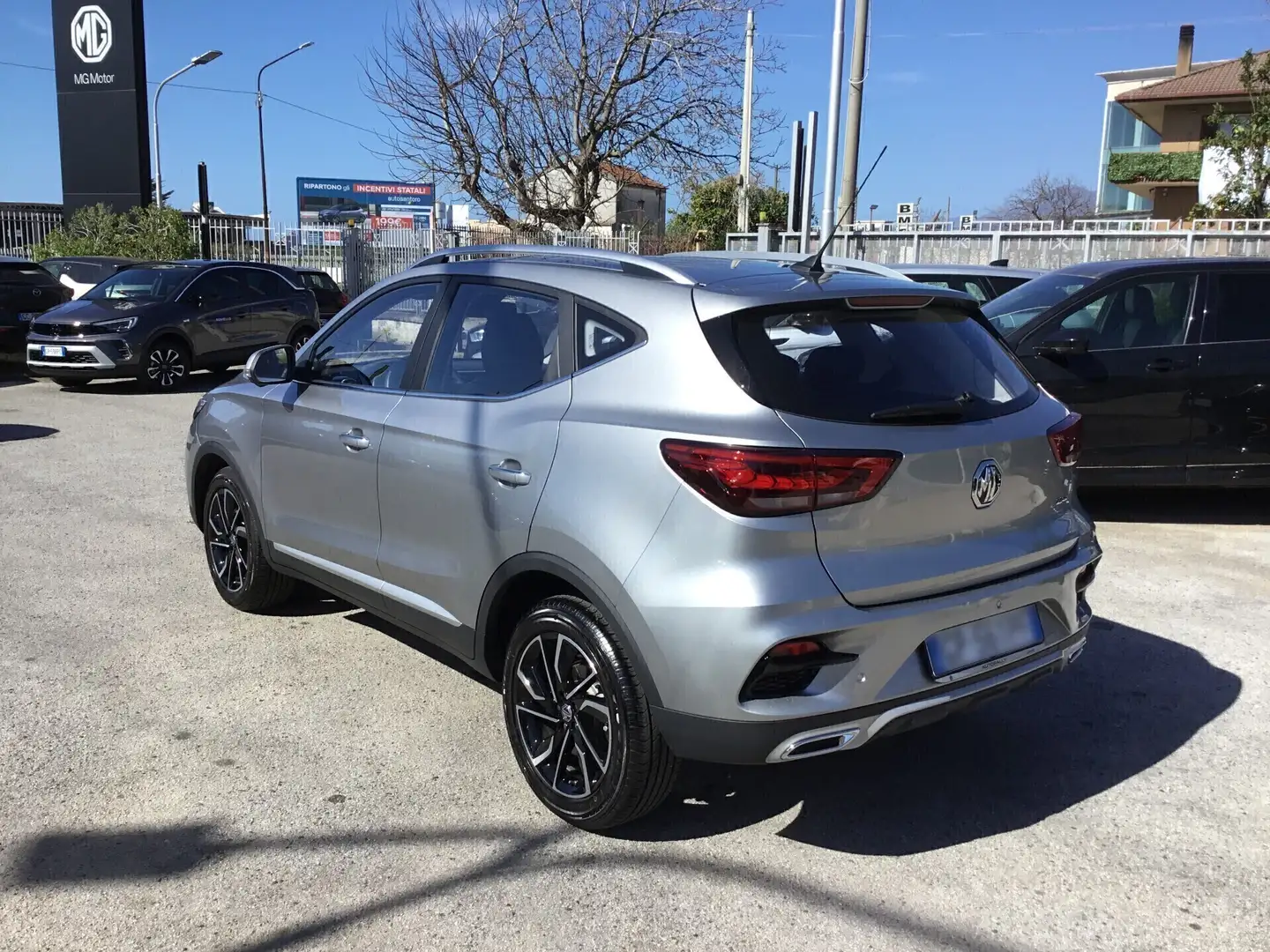 MG ZS 1.5 VTi-tech Luxury Grijs - 2